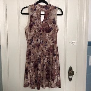 Velvet Floral Xhileration Dress w Keyhole size L